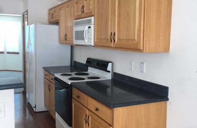 21375 East Prentice Lane Gallery 4