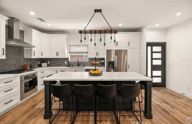 5332 Natick Ave. photos photos