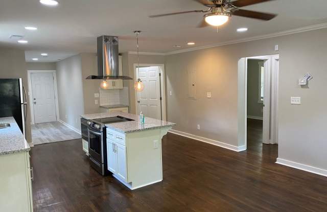 239 Wynnwood Drive SW Gallery 3