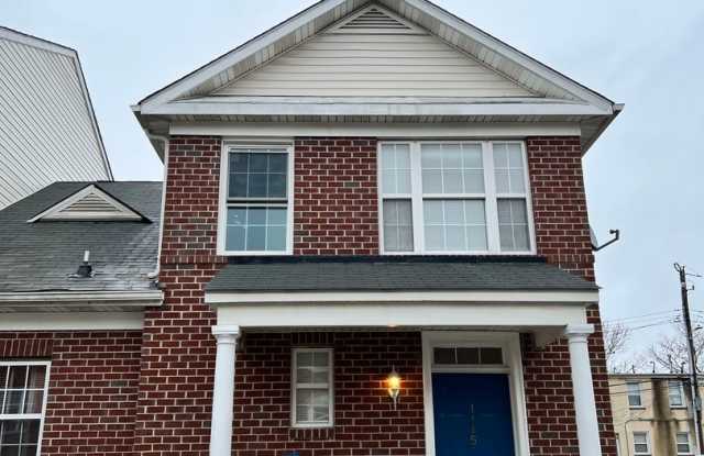 Spacious 3 Bedroom End Unit- Baltimore, MD photos photos