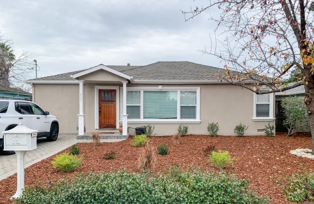 427 Rosewood Ave - 427 Rosewood Avenue, San Jose, CA 95117
