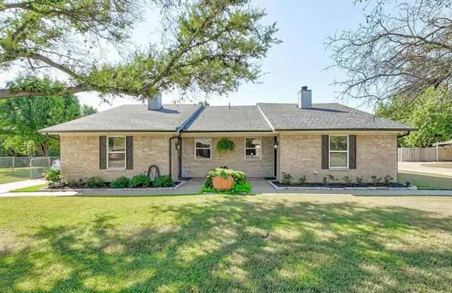 7704 Jamie Renee Lane - 7704 Jamie Renee Lane, North Richland Hills, TX 76182