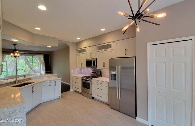 1604 Ficus Point Drive Gallery 2