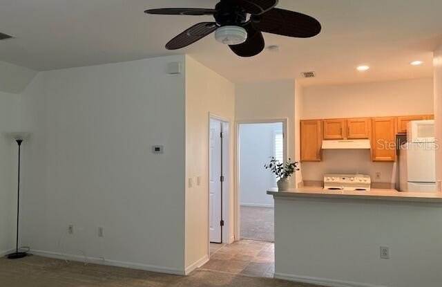 947 SPRING PARK Loop Gallery 4