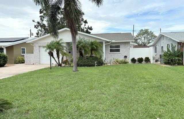 5635 20TH AVENUE N photos photos