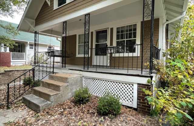 Charming 3 bed / 1 bath house for rent-4545 Fairmount Ave Kansas City, MO 64111 -   $1399 Rent Gallery 4
