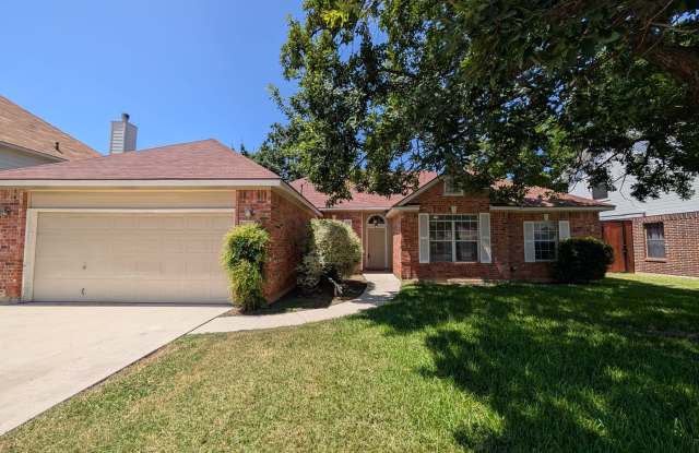 3/3/2 in Rivertree / River Access/ Wood Burning Fire Place / Covered Back Patio / Tons of Community Amenities / CISD Gallery 4