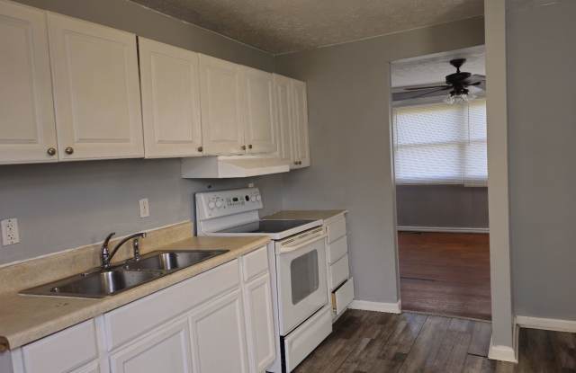 141 Latimer Rd photos photos