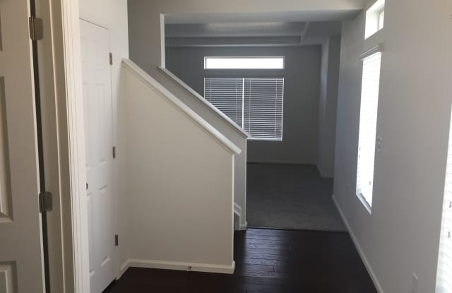 17995 E 107th Pl Gallery 2