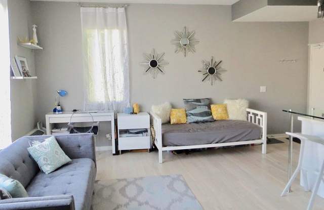 948 G St Gallery 4