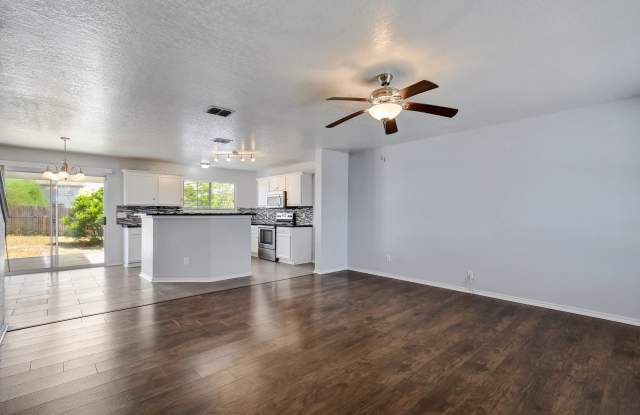 265 Hinge Path Gallery 4