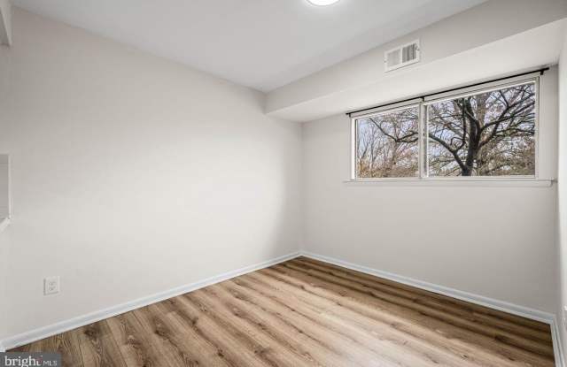 1518 MANLEY Road unit: B20 photos photos