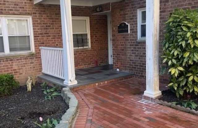 70 Knightsbridge Road photos photos