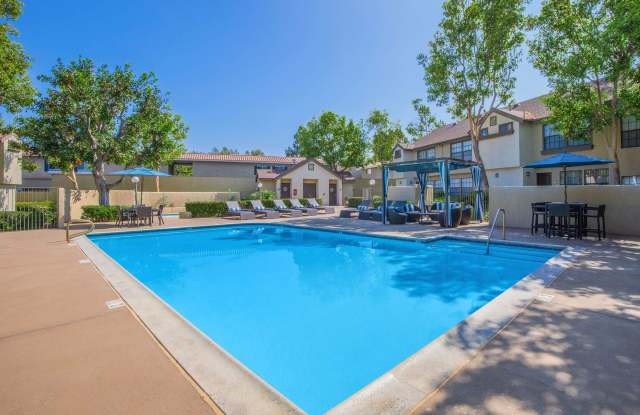 Oak Tree Court photos photos