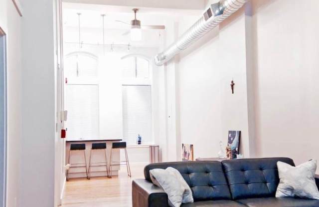 308 Forbes Ave Gallery 3