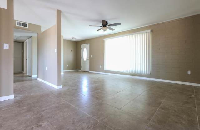 10638 W Snead Drive Gallery 3