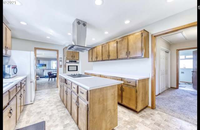 1320 Homestead Road Gallery 4