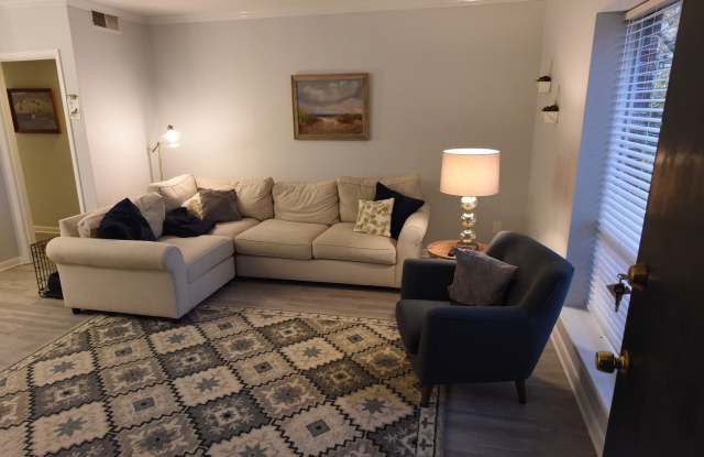 57 Hanover Circle Gallery 2