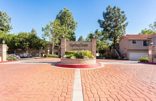 2359 Archwood Ln Gallery 1