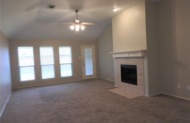 6006 Holly Crest Lane Gallery 4