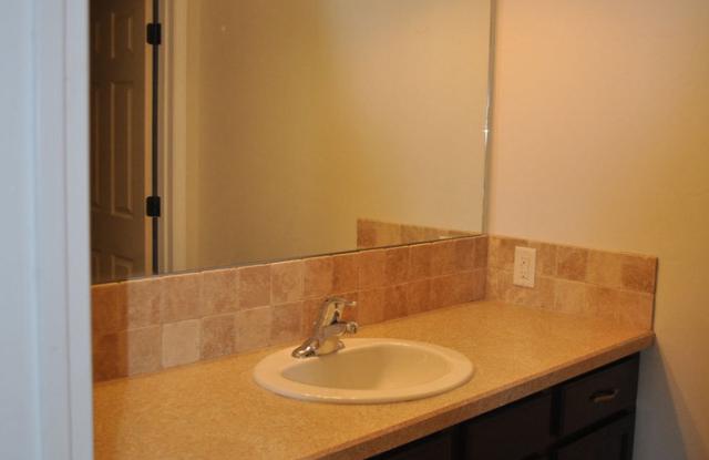 3 Bedroom 2 Bathroom Condo Gallery 3