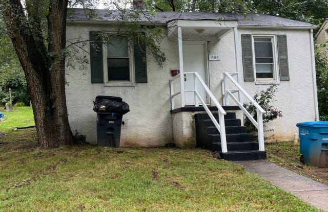 701 Orange Avenue NW - 701 Orange Avenue Northwest, Roanoke, VA 24016