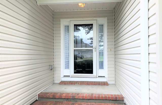 122 Goudy Court Gallery 3