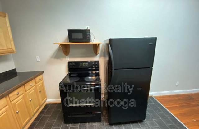 3925 Redding Road Gallery 4