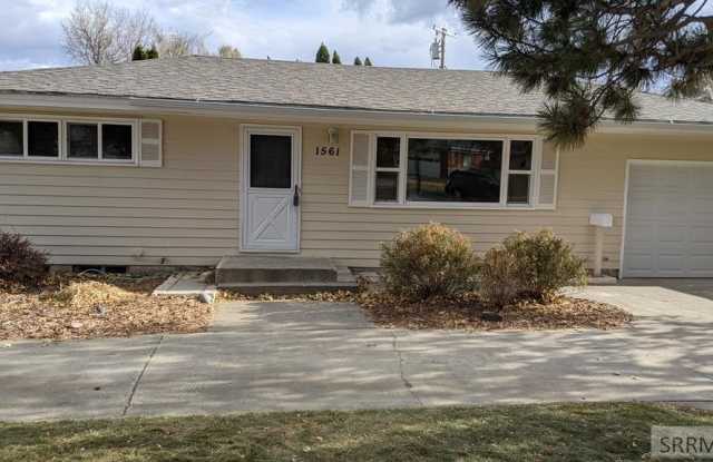 1561 N Westland Avenue Gallery 1