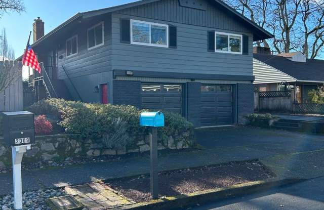 Spacious 4 BD in The Hudsons Bay Neighborhood with Attached Garage photos photos