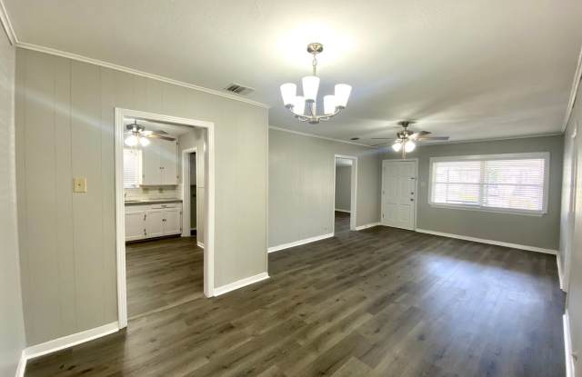 3 Bedroom 3 bathroom Remodeled home ready to be loved Gallery 1