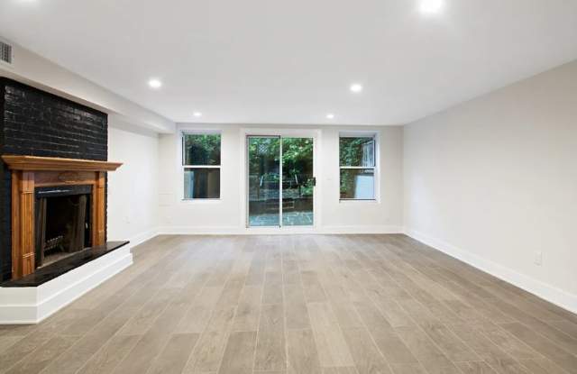 410 E 84th St photos photos