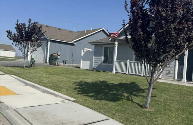Orchard Terrace Umatilla photos photos