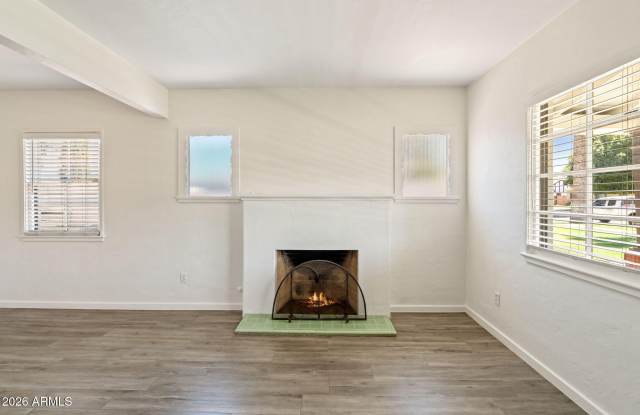 334 W Lewis Avenue Gallery 3