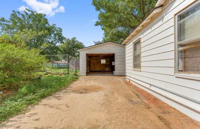 3 bed 2 bath now available in Tahoka Gallery 3