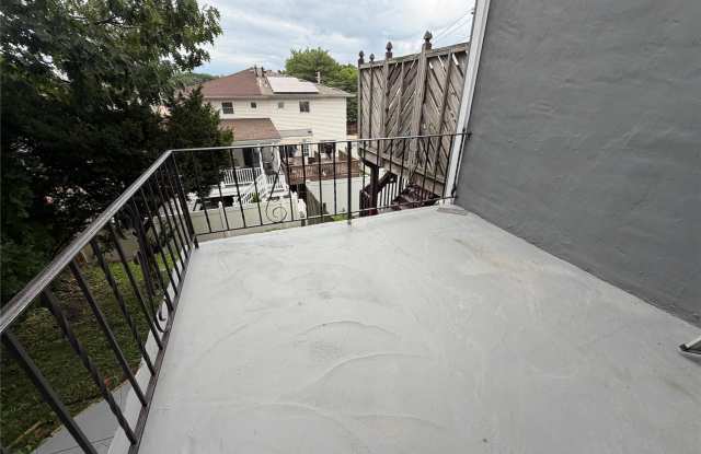 4 Gerri Lane Gallery 2