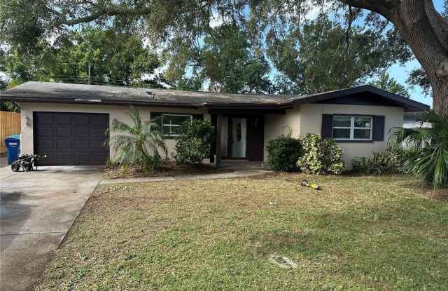 1943 ASHLAND DRIVE photos photos