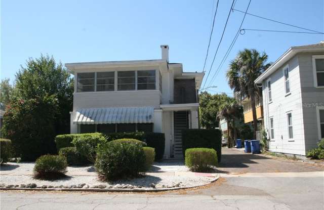 1408 LOCUST STREET NE - 1408 Locust Street Northeast, St. Petersburg, FL 33704