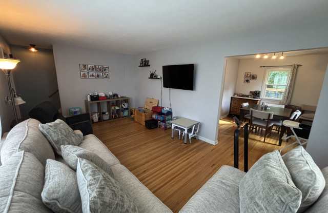 665 Tarrington Rd - Main Gallery 3