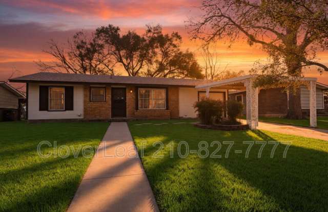 1006 Sumner Dr photos photos