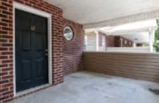 417 Jefferies Lane Unit 11 Gallery 2