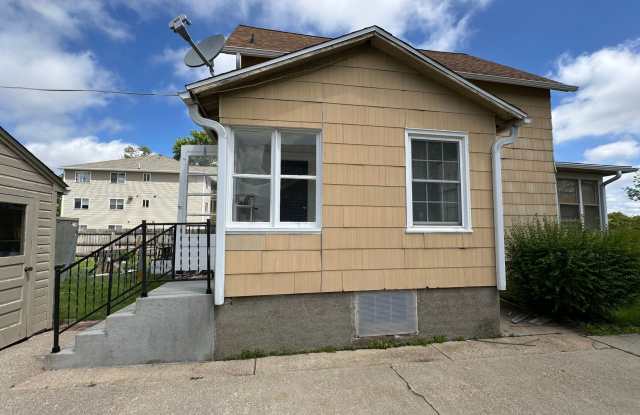 Beautiful 3 Bedroom Rental Gallery 4