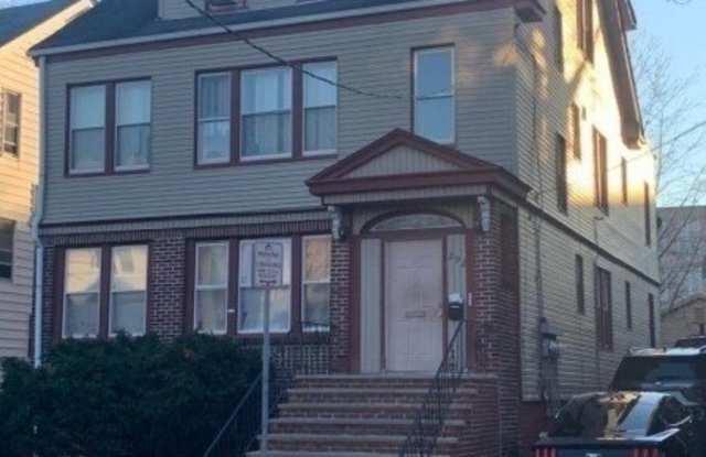 292 Goldsmith Ave photos photos