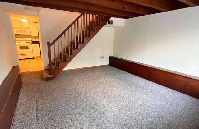 129 E Gorham - Unit 2 photos photos