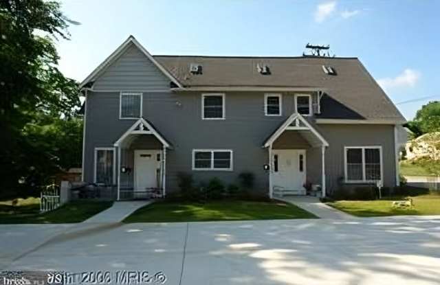 31 Wade Avenue photos photos