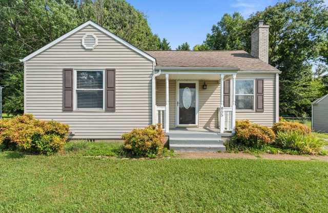 Cozy Cottage next to Alcoa Schools photos photos