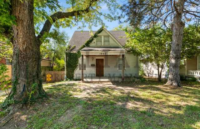 1007 North Yale photos photos