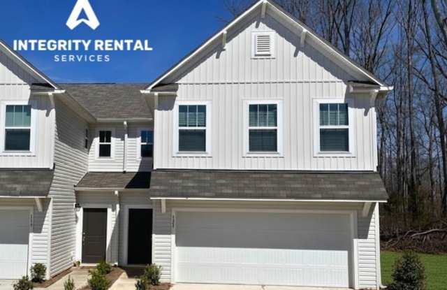 BEAUTIFUL Paired Home 3 br 2.5 ba with 2 car garage minutes from I-77 and I-40 - JULY MOVE IN photos photos