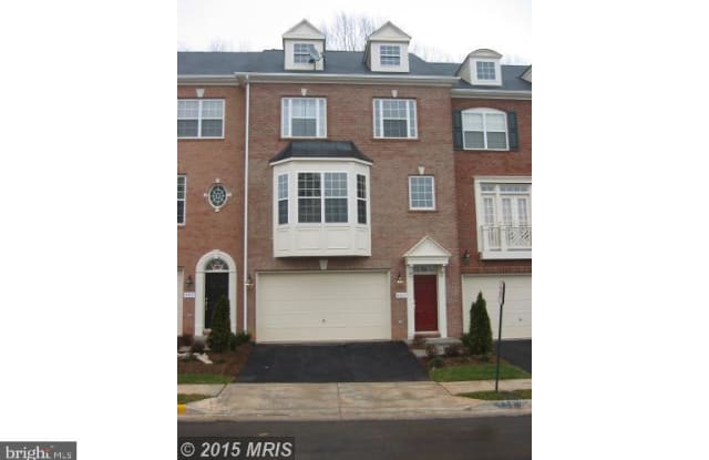 4461 MONMOUTH STREET - 4461 Monmouth St, Fair Oaks, VA 22030