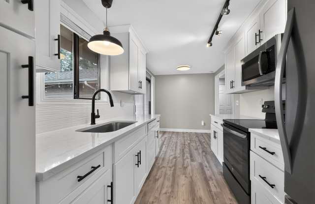 11706 Northeast 98th Street photos photos